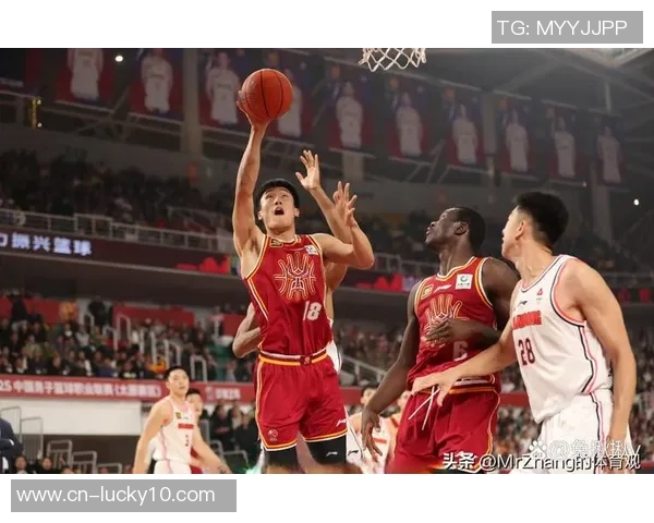 2019年CBA精彩对决广东队迎战上海队直播回顾与精彩瞬间分析 2019年CBA精彩对决广东队迎战上海队直播回顾与精彩瞬间分析