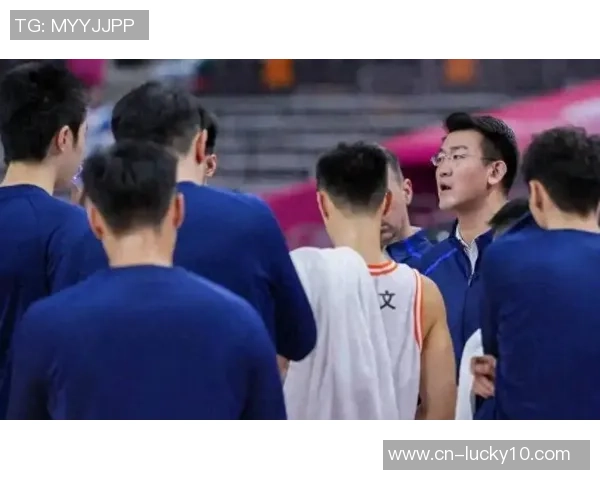 四川队与天津队在CBA赛场的激烈对决引发球迷热议与期待